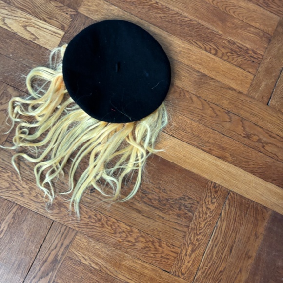 Vintage French Beret Wool Hat with Attached Wig - Picture 6 of 8